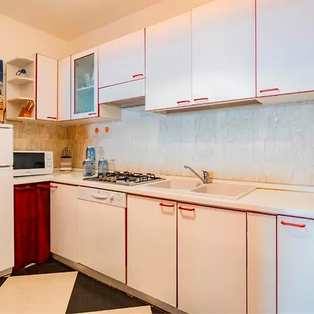 Vista Mare - Spriano Apartman *